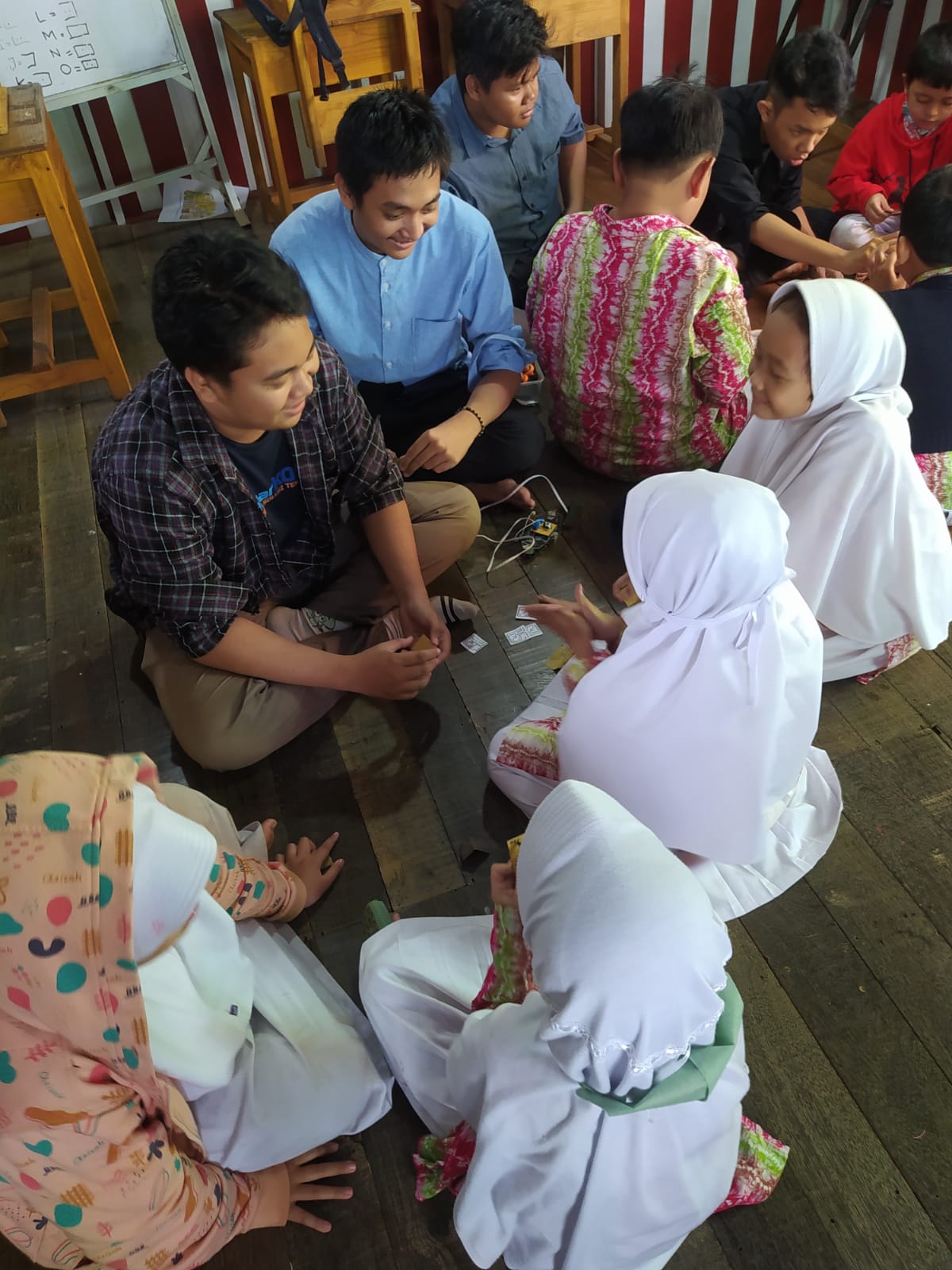 Ekskul Robotik di SD IT Hunafaa